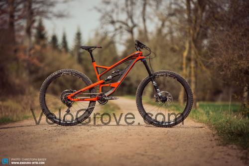 YT Industries Capra 27 CF Pro fiche technique et avis